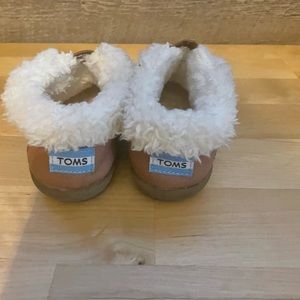 Tom’s Slipper Sneakers 6C